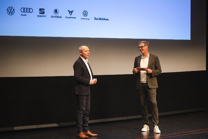 Thomas%20Sykora%20hat%20uns%20durch%20unsere%20Feierveranstaltung%20begleitet